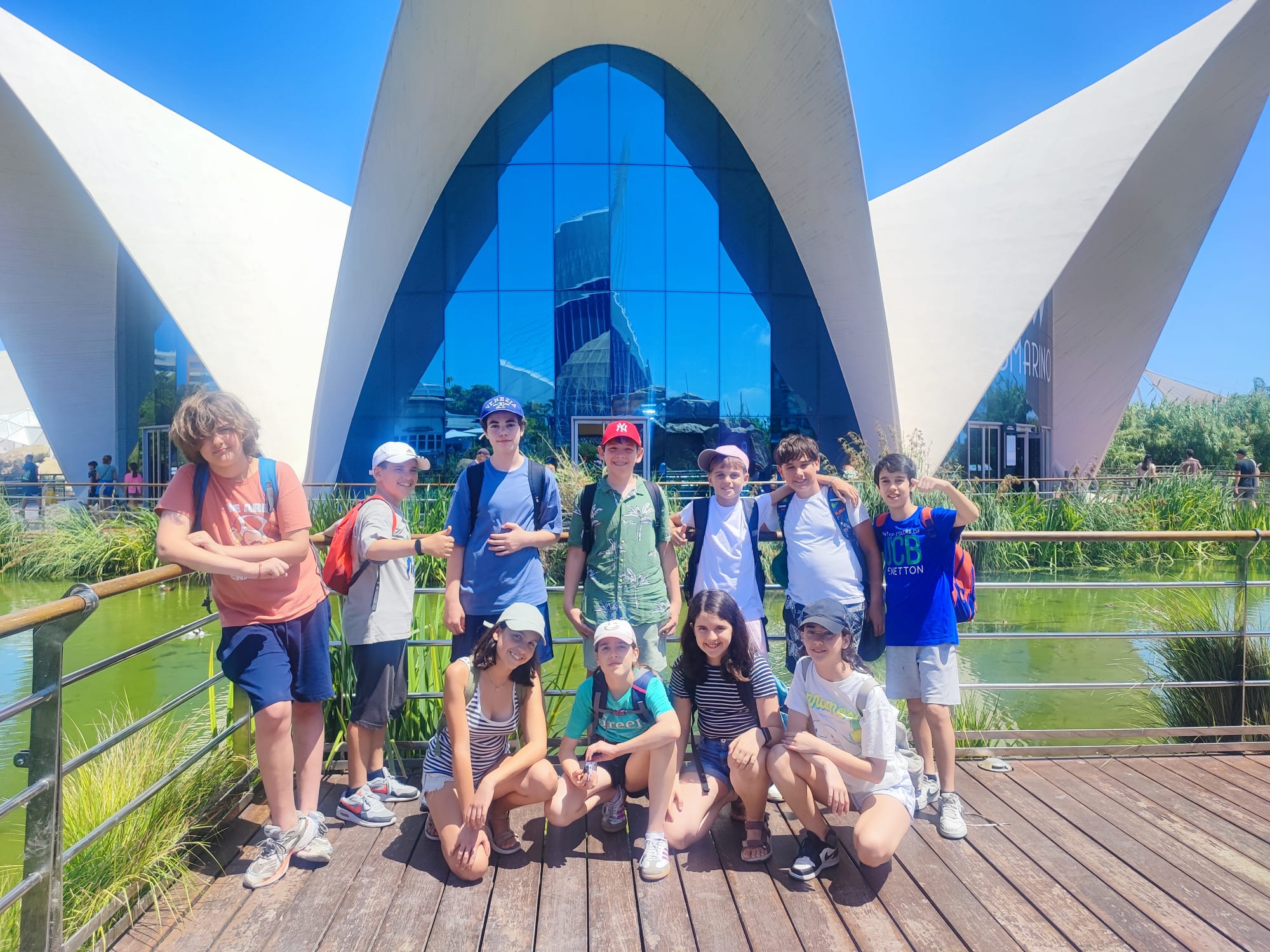 grupo de primaria dentro del oceanografic