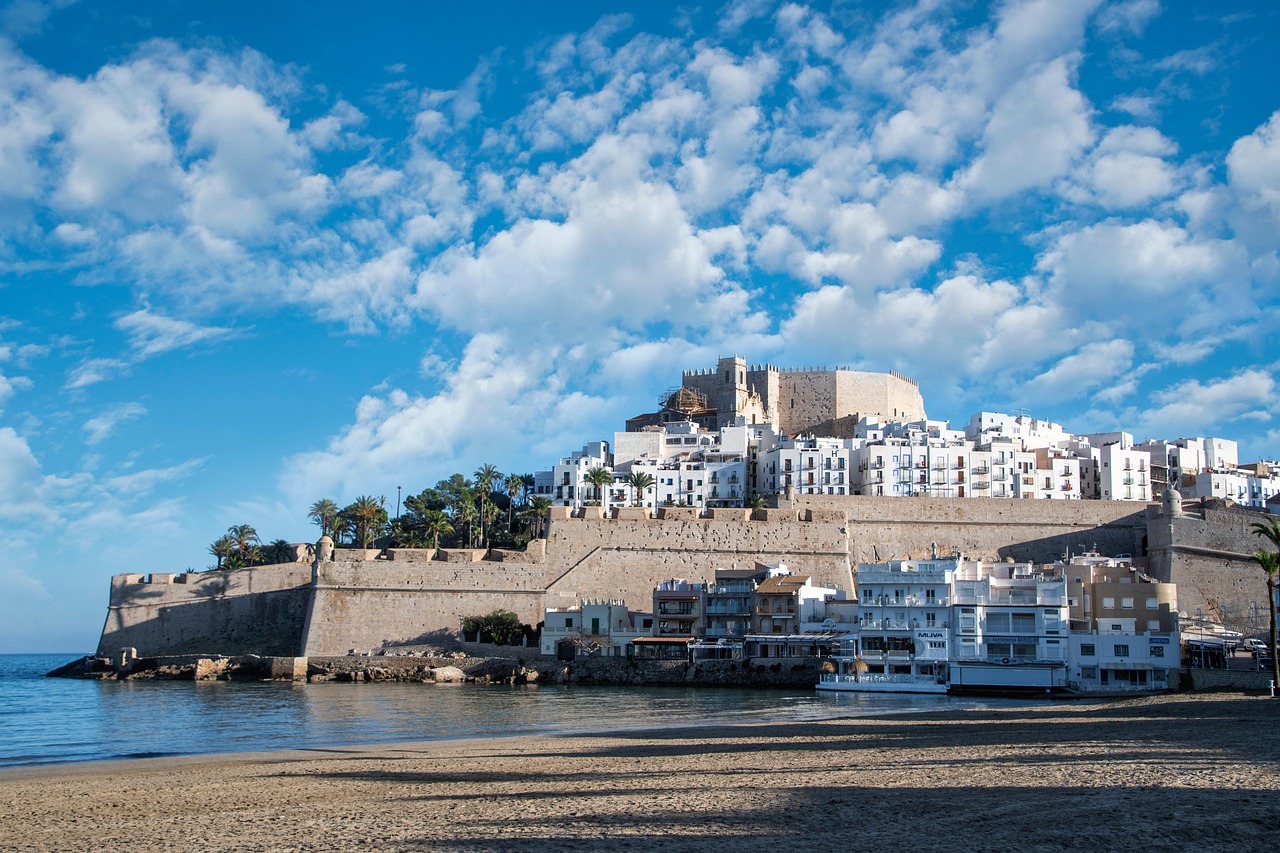 panorámica de peñíscola desde la playa