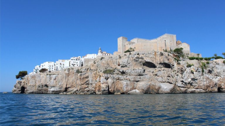 4_razones_para_viajar_a_la_Comunidad_Valenciana_castillo