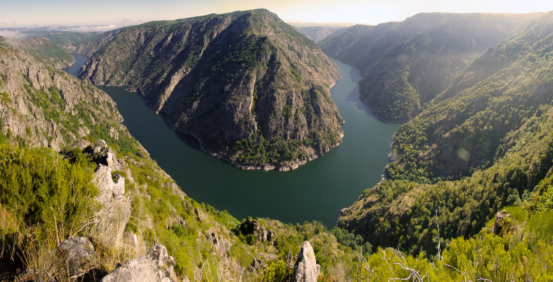 4_razones_para_viajar_a_Galicia_rio