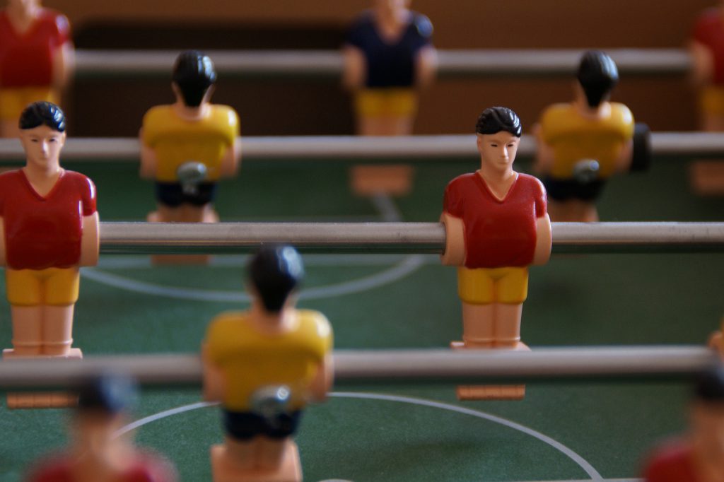6-INVENTORES-OLVIDADOS-PERO-SUS-INVENTOS-NO-futbolin