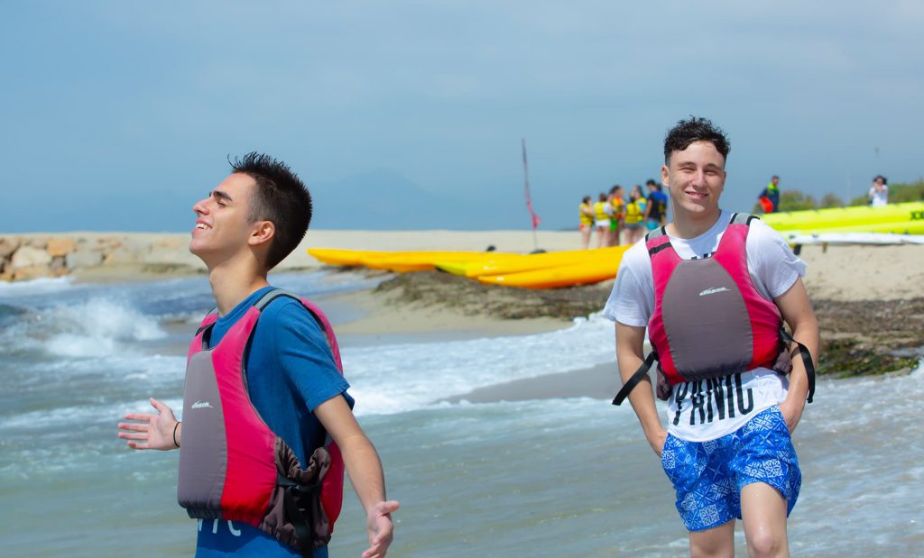 viajes-fin-de-curso-playa-roquetas-de-mar