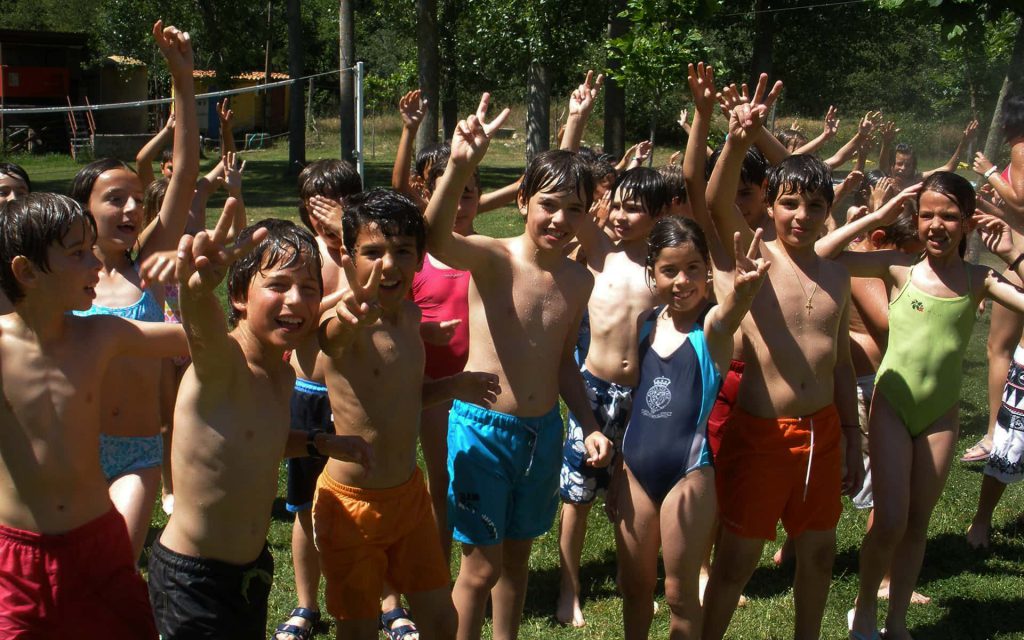viajes-fin-de-curso-interior-banos-de-montemayor