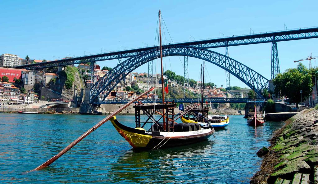 viajes-fin-de-curso-paises-vecinos-oporto